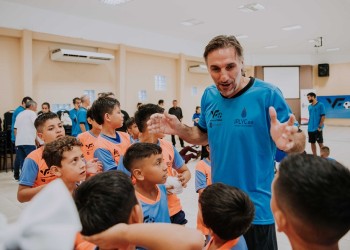 Herrera Ahuad y “El Flaco” Schiavi abrieron la temporada 2023 del programa “Vivamos fútbol”