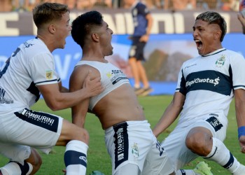 Gimnasia se quedó con el clásico platense