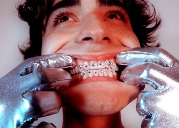 Joyería dental: “Están poniendo en riesgo la salud bucodental de la población”