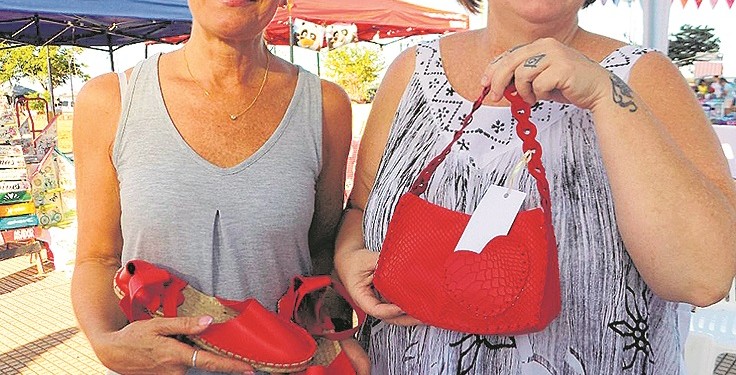 Las hermanas emprendedoras Patricia y Cinthia Fernández. La Marca "A tus Pies", calzados artesanales, en Instagram @pitaybeli_atuspies