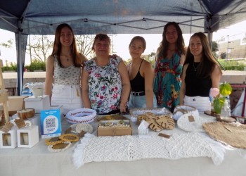 Somos la suma de las personas que ayudamos a brillar