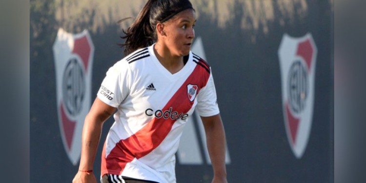 EN RIVER. La misionera llegó en el último mercado y se ganó un lugar.