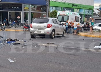 Falleció un motociclista tras chocar sobre la avenida Uruguay