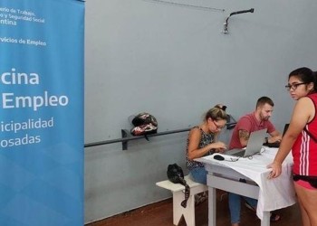 Cada vez más jóvenes buscan un trabajo de medio tiempo