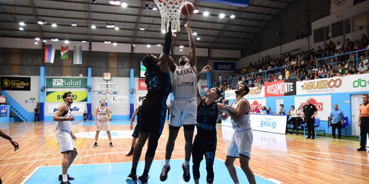 DAR VUELTA LA PÁGINA. El Celeste viene de caer en casa ante El Calamar.