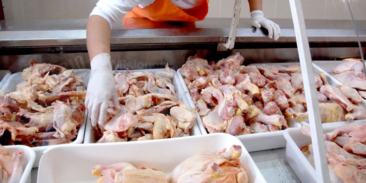 SALTO. De una semana a otra los productos avícolas reflejaron la incertidumbre del mercado por el impacto de la propagación de la gripe aviar y por causa de la inflación que supera toda proyección.