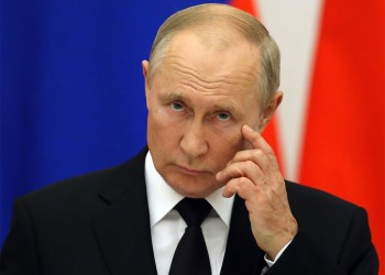 Emiten orden de detención contra Putin por crímenes de guerra