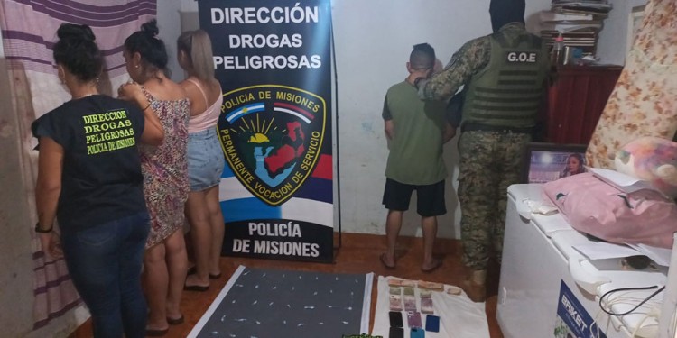 INCOMUNICADOS. Una mujer de 41 años y un hombre de 36 quedaron a disposición de la Justicia Federal de turno.