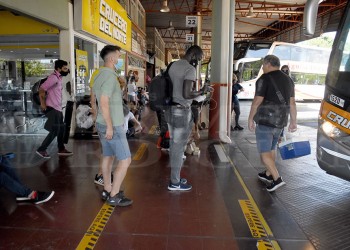 Afirman que las empresas de transporte de media distancia no tienen para pagar salarios