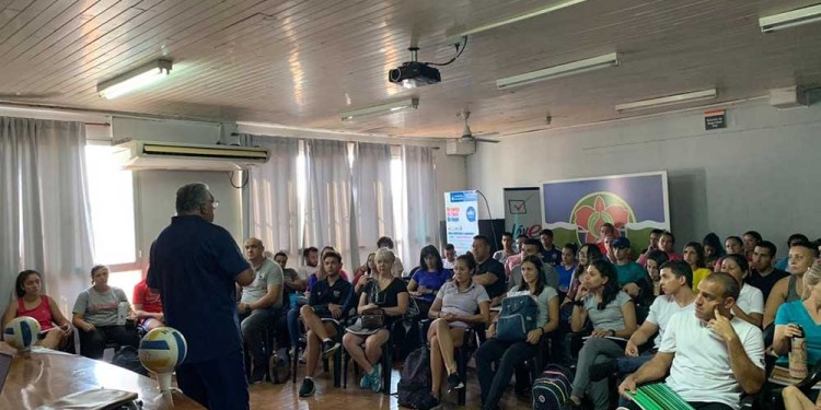 FORMACIÓN. El curso otorga validación para docentes de Educación Física