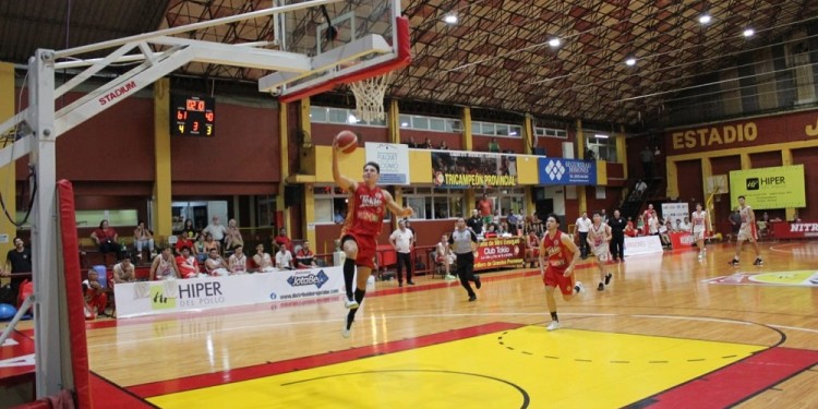 VUELA. Lucas Landi es uno de los hombres más destacados del club “nipón” (Foto: Prensa Tokio)