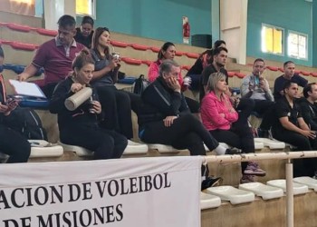 Siguen las capacitaciones para DT de vóleibol