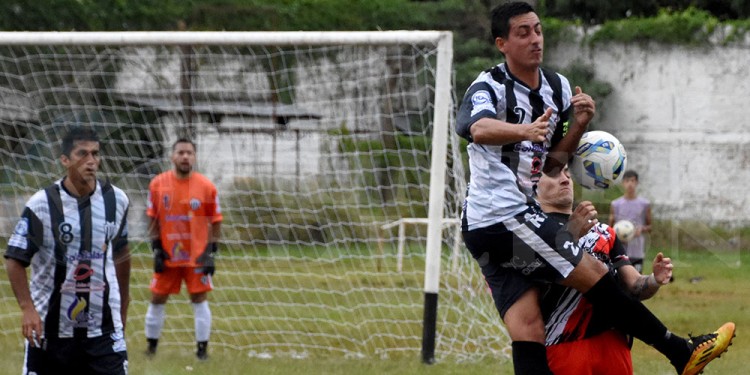 LO DEJÓ ESCAPAR. Atlético Posadas ganaba el encuentro frente a River de Villa Bonita, pero estos lo dieron vuelta.