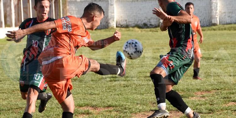 SEGUIR SORPRENDIENDO. Defensores de San Pedro dio la nota en el debut frente a Brown y quiere seguir de racha en el Provincial.