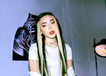 “Qué le pasa conmigo?”, lo nuevo de Nicki Nicole