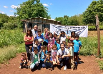 “All Boys solidario” llega a Misiones a través de la campaña “Que tus zapatillas sigan caminando”