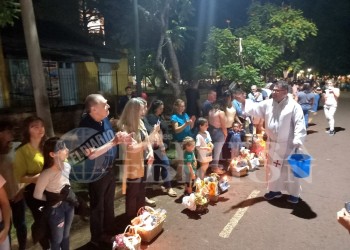 Apóstoles vivió con mucha fe la tradicional  bendición de alimentos