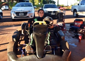 Se suma la “Profe” al Misionero de Karting