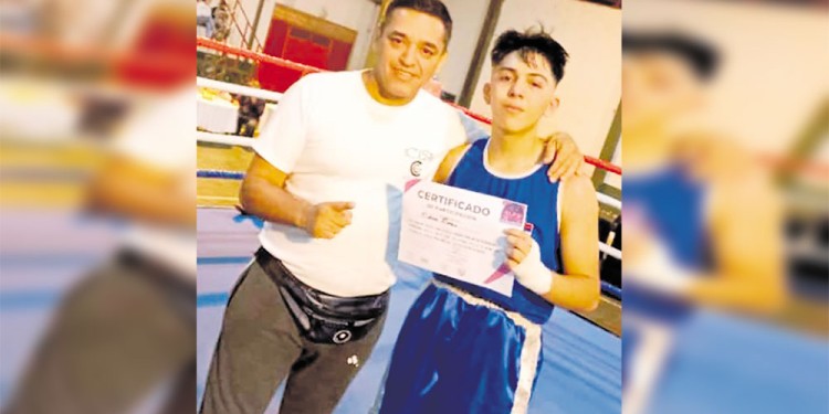 PRESENTACIÓN. Dylan Denis, con 16 años, tuvo un debut triunfal. (Gentileza: A. González)