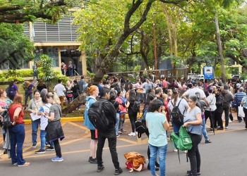 Tensión en el Consejo General de Educación entre el FTEL y la Policía