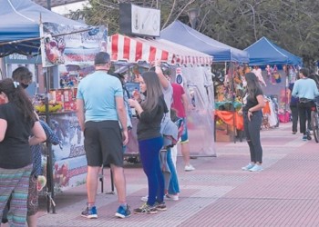 La Carpa Cultural en la Costanera se prepara para la danza y la poesía