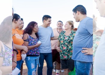 Meza se afianza en los barrios de Posadas