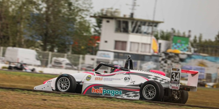 EN CONDICIONES. Mairu Herrera Ahuad ya tiene todo listo para la carrera.