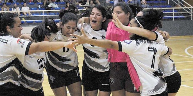 El Real de San Vicente celebra una clasificación histórica.