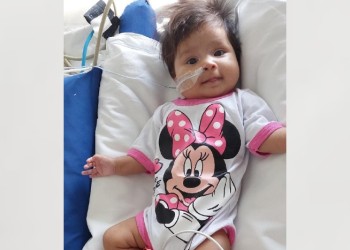 Trasladaron a Julieta y Mateo, dos bebés con cardiopatías severas