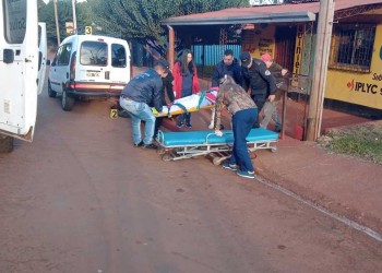 Un herido en Oberá tras colisionar con un auto estacionado