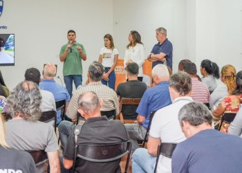 Meza presentó los CeMAVI, un innovador modelo de vigilancia y descentralización