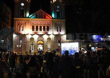 Liturgia y música popular, un combo que eriza la piel