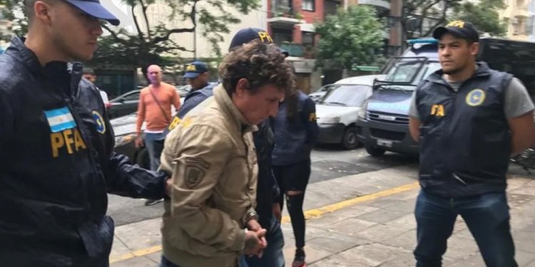 TRAS LAS REJAS. Se presentó ante la Justicia y quedó detenido.