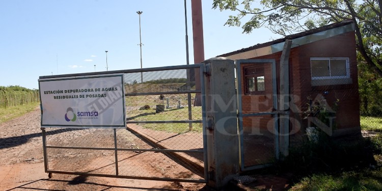 ¿TRATAMIENTO? Nadie puede explicar qué sucede con los líquidos que emanan tantos malos olores en la zona.