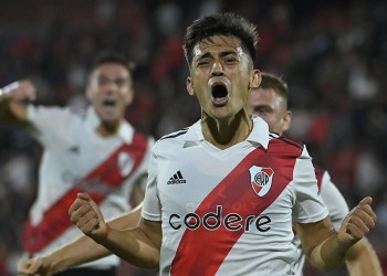 River lo ganó en la última y es más líder que nunca