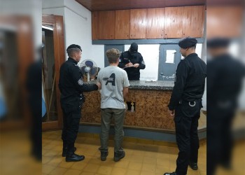 Imputaron al acusado de apuñalar a su pareja y a la cuñada en Alem