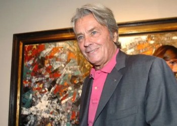 Alain Delon subasta su colección de arte