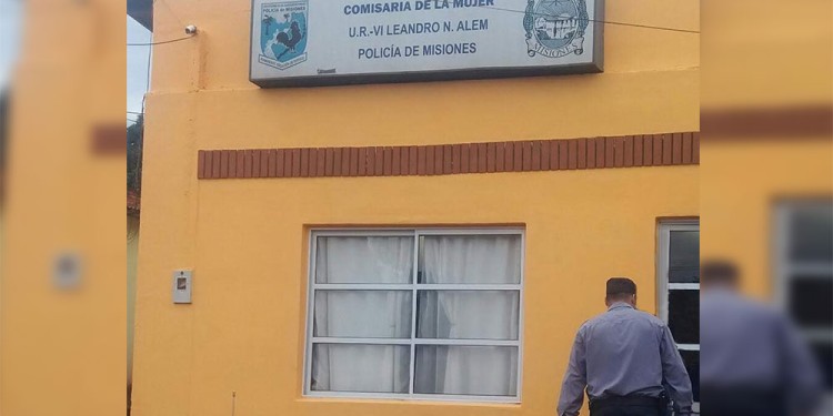 La víctima tiene 43 años y hasta anoche permanecía hospitalizada. La Policía allanó una vivienda y detuvo como sospechoso a un individuo de 24 años que se domicilia cerca de la escena del hecho.