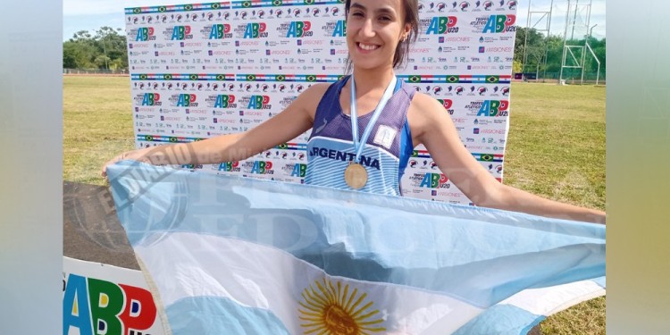 SONRISA A PLENO. Danna estuvo a punto de quedarse afuera, pero se recuperó y sorprendió a todos con el oro. (Prensa FeMA).