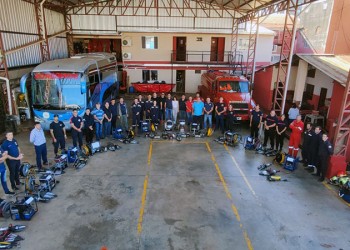 ONG española envió equipos para Bomberos
