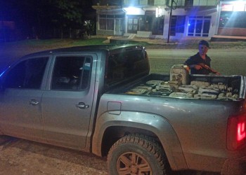 Llevaban contrabando de combustible en una camioneta robada