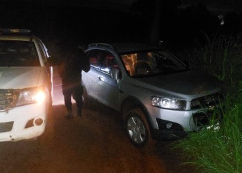 Le robaron la camioneta y apareció abandonada en un camino terrado