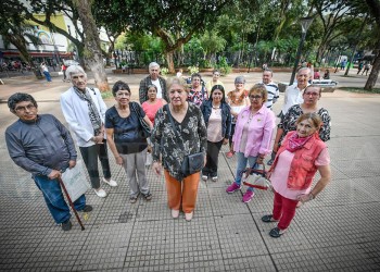 Crecen la confusión y los problemas para los usuarios de colectivos con el sistema QR