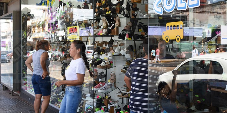 SE DUPLICÓ. El número de comercios y tiendas que formalizaron habilitaciones creció 50% en el primer trimestre.