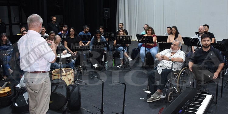 Quipildor quedó encantado al escuchar el coro que lo acompañará.