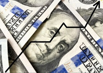 Récord histórico: el dólar blue sigue en alza y ya alcanzó los 408 pesos