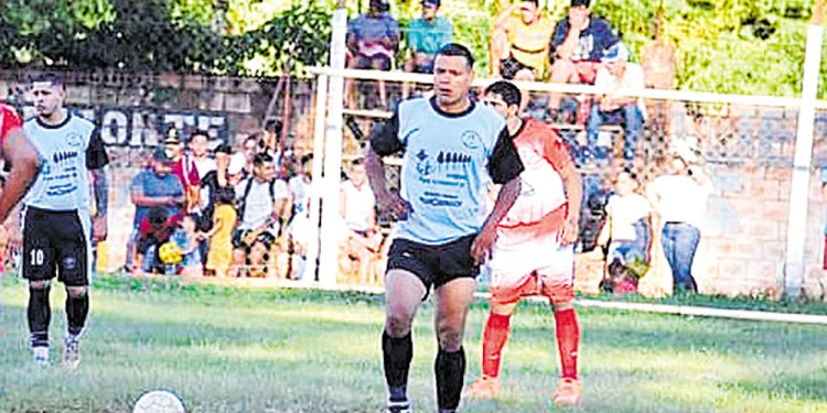 HACE LA FUERZA. Los montecarlenses se llevó la victoria ante Nueve de Julio. (Gentileza C. Reble)