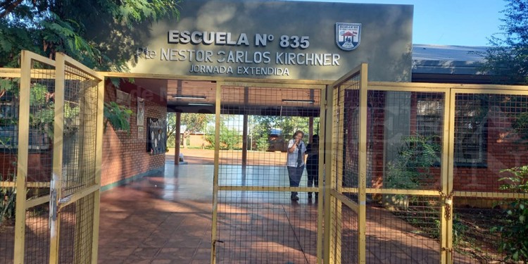 COMPLETAMENTE INSEGUROS. En la Escuela 835 ya no saben qué hacer para evitar los robos que se repiten con más frecuencia.