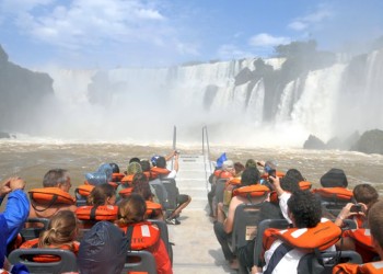 Desmienten caso de discriminación a una niña en una excursión por Cataratas