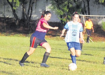 Entre las chicas, Sportivo Eldorado ganó y es puntero